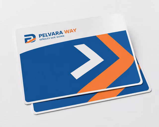 Polipropileno compacto con impresión personalizada de la marca ficticia PELVARA WAY